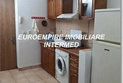 Garsoniera semidecomandata ,zona Abator - 3