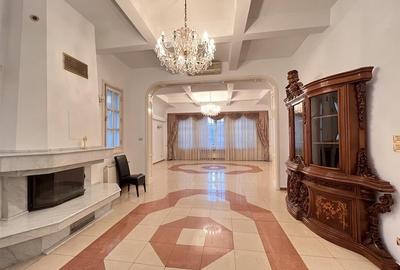 Casă individuală cu 12 camere cu Canalizare în Unirii - 54