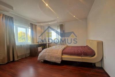 Casa + Spa?iu Comercial - Str.Strandului - 200 mp Utili - Trifazic - 2