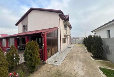 Casa P+E+MNS Sendreni, renovata, mobilata - 10