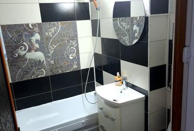 Apartament cu 3 camere decomandat în Central - 11