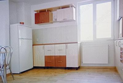 Inchiriez apartament Hunedoara ,zona Castelul Corvinilor - 2