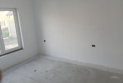 Casă individuală cu 3 camere cu Canalizare în Sânandrei - 14