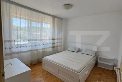 Apartament cu 3 camere semidecomandat în Central - 1