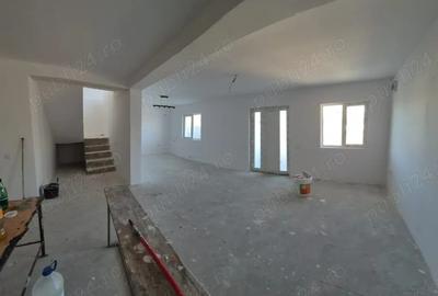 Vila, P+E,120mp utili(60mp nivel),zona excelenta! - 5