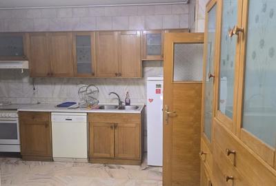 Inchiriere apartament Bd. Primaverii - stradal, 5 camere, etaj 1 Inchiriere apartament Bd. Primaverii - stradal, 5 camere, etaj 1 - 7