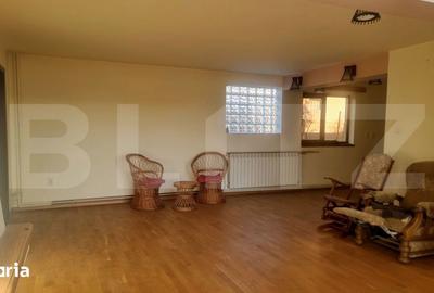 Casă cu 7 camere cu Teren 775 Mp în Cocorăștii Colț - 2