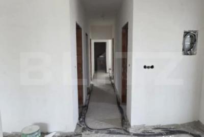 Casă cu 4 camere cu Canalizare în Unirea - 1