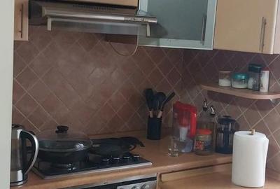 Garsonieră decomandată în Apărătorii Patriei