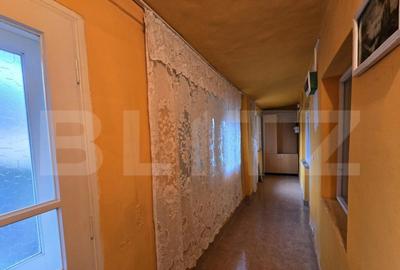 Casa cu 5 camere ?i teren de 461 mp, zona Poiana - 22