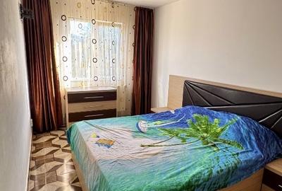 Inchiriez apartament cu 3 camere Zona Ciresica - 1