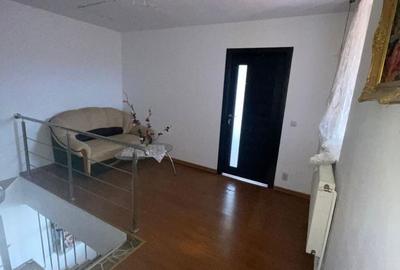 Casă cu 3 camere în Dumbrăveni - 7