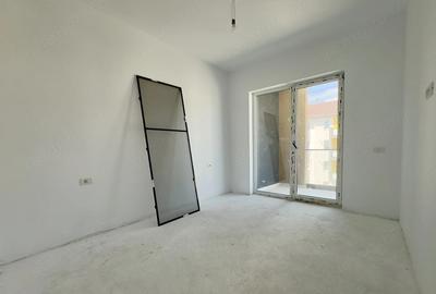 Apartament cu 2 camere decomandat în Girocului