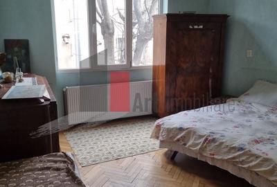 Apartament cu 4 camere semidecomandat în P-ța Sfântul Ștefan - 6