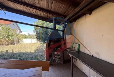 Casă cu 4 camere cu Teren 665 Mp în Malu Mare - 1