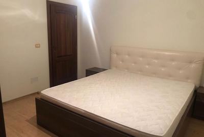 Apartament cu 3 camere decomandat în Central - 1