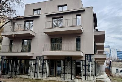 Apartament cu 2 camere semidecomandat în Calea Victoriei
