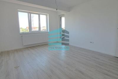 Apartament cu 4 camere decomandat în Titan - 8