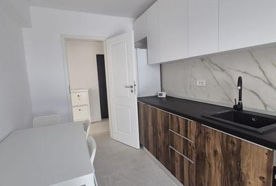Apartament cu 2 camere decomandat în 1 Decembrie 1918 - 2