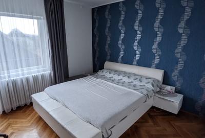 Casă cu etaj de vânzare, 5 camere, 2 băi, Dâmbu Rotund zona strada Livezeni - 8