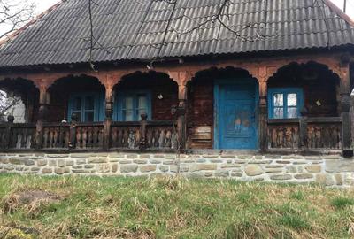 Casă cu 2 camere în Desești - 1