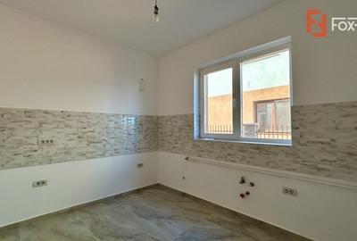 Duplex cu 4 camere cu Canalizare în Sânandrei - 3