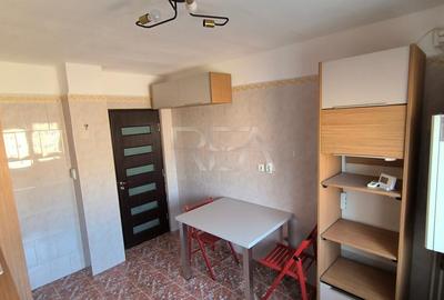 Apartament cu 3 camere decomandat, mobilat în Drumul Taberei - 12