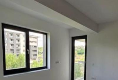 Apartament 3 camere Hlincea 74600 - 1