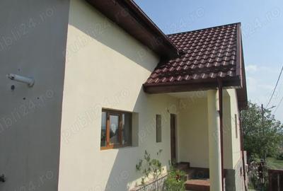Casă cu 4 camere cu Teren 500 Mp în Vulcan - 12