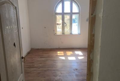 Apartament cu 2 camere decomandat în Traian - 3