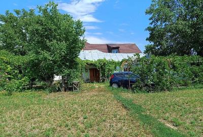 Teren de 1555 mp, în Central - 3