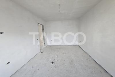 Apartament cu 3 camere decomandat în Valea Aurie - 6