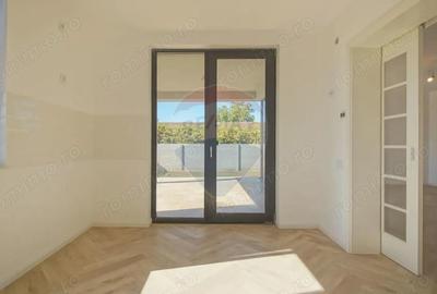 Casa / Vila cu 5 camere de vanzare - 4