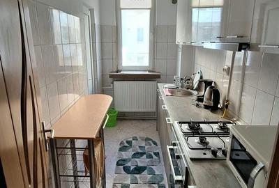 Apartament cu 3 camere decomandat în Dărmănești - 2