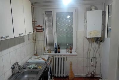Apartament o camera Biserica Catolica centru parter inalt 40mp balcon - 4
