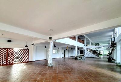 Spațiu comercial de 1.800 mp cu curte de 2.500 mp - 3