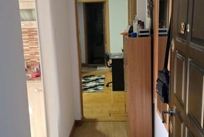 Apartament semidecomandat- zona inel I - 5