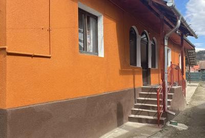 Casă cu 3 camere cu Teren 1400 Mp în Șoimuș - 2