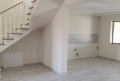 Vand duplex spatios (4 dormitoare), cu garaj - Giroc - 6