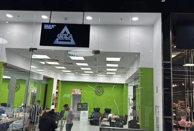Spațiu comercial, 100 mp în Semicentral