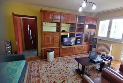 Apartament cu 2 camere semidecomandat, mobilat în Titan - 1