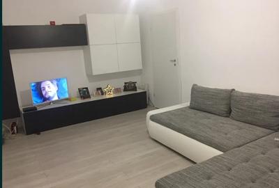 B-dul Basarabia,bl.reabilitat,2 cam,renovat,se vinde mobilat - 1