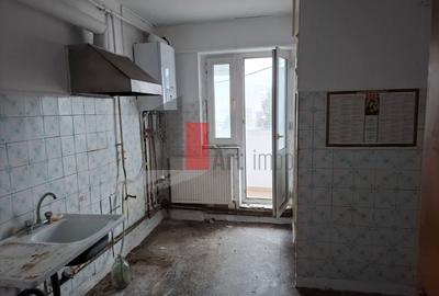 Apartament cu 4 camere decomandat în Central - 5