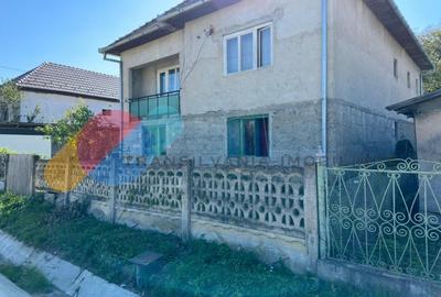 Casă individuală cu 4 camere cu Canalizare în Jucu de Sus - 5