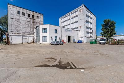Spațiu industrial, de 596 mp, în Aurel Vlaicu - 1