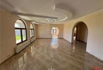 Casă cu Canalizare în Hângulești - 5