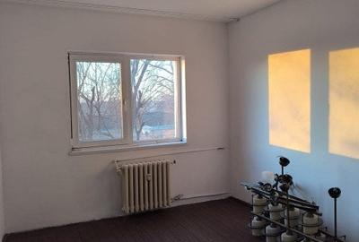 Apartament 3 camere, PB, Iosia, Str. Ovidiu Densuseanu - 9