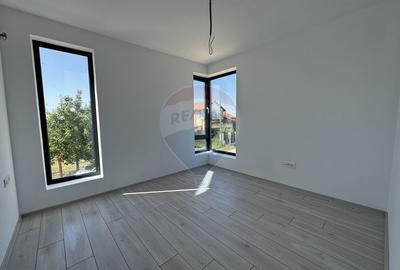 Casă cu 5 camere cu Teren 440 Mp în Periș - 6