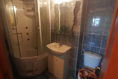 Apartament cu 3 camere decomandat în Central - 2