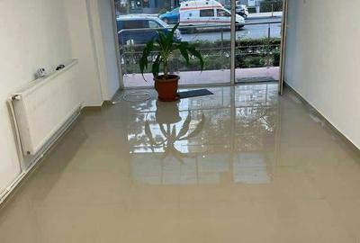 Spațiu comercial, de 61 mp, în Central - 2